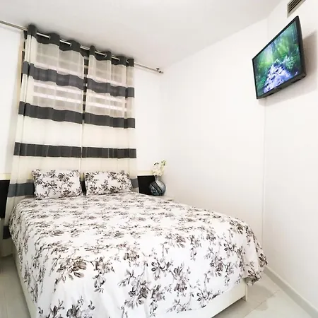 Apartment Seafront *